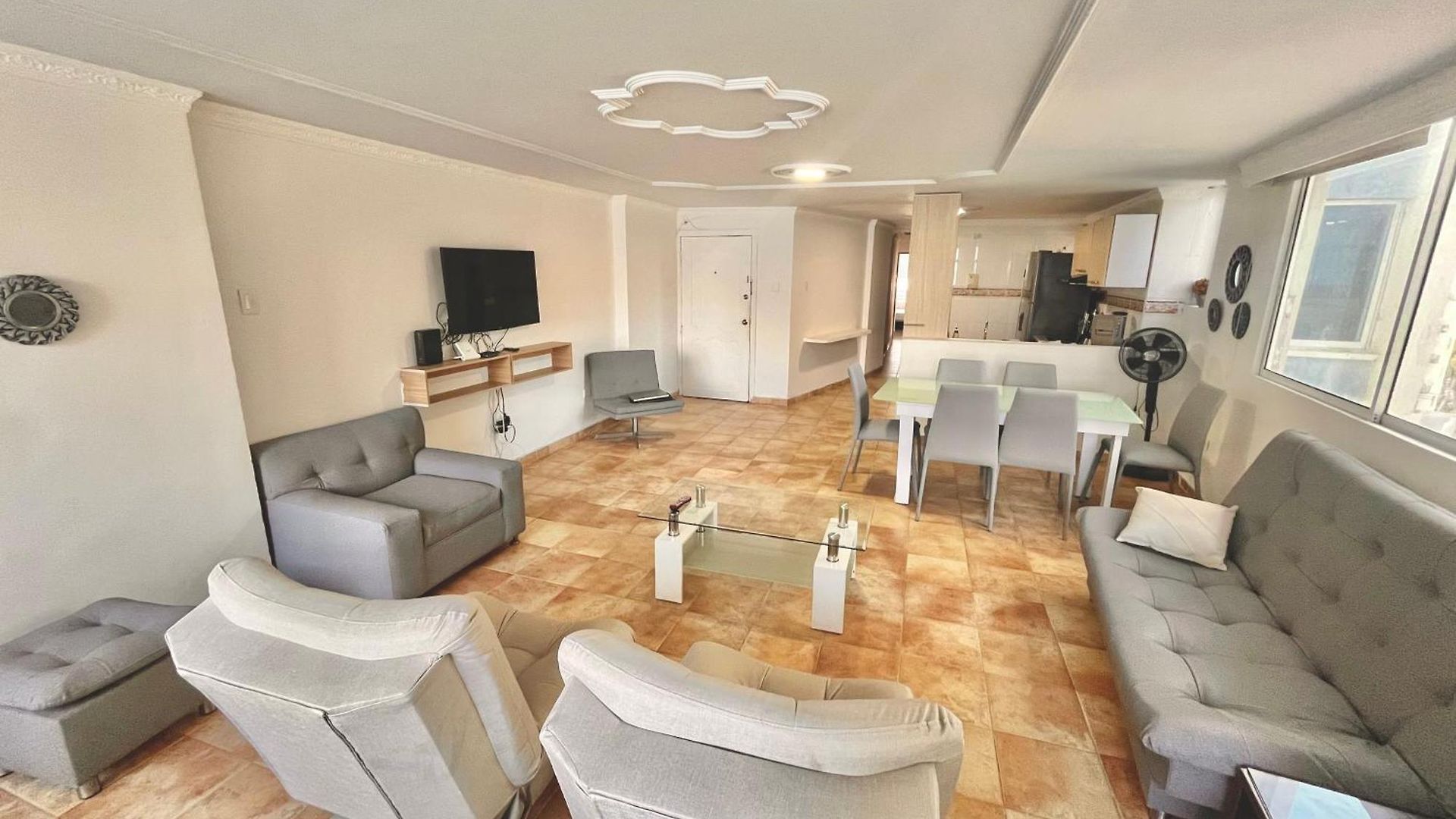 Excelentes Frente Al Mar Apartment *