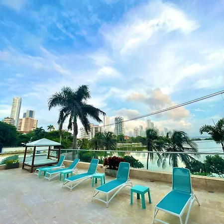 Excelentes Frente Al Mar Apartment *